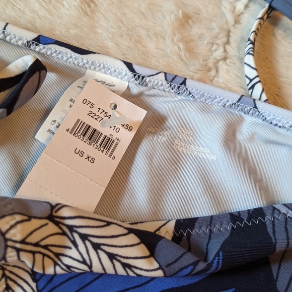 aerie Triangle Bikini Top and Cheeky Bikini Bottom - Picture 15 of 16